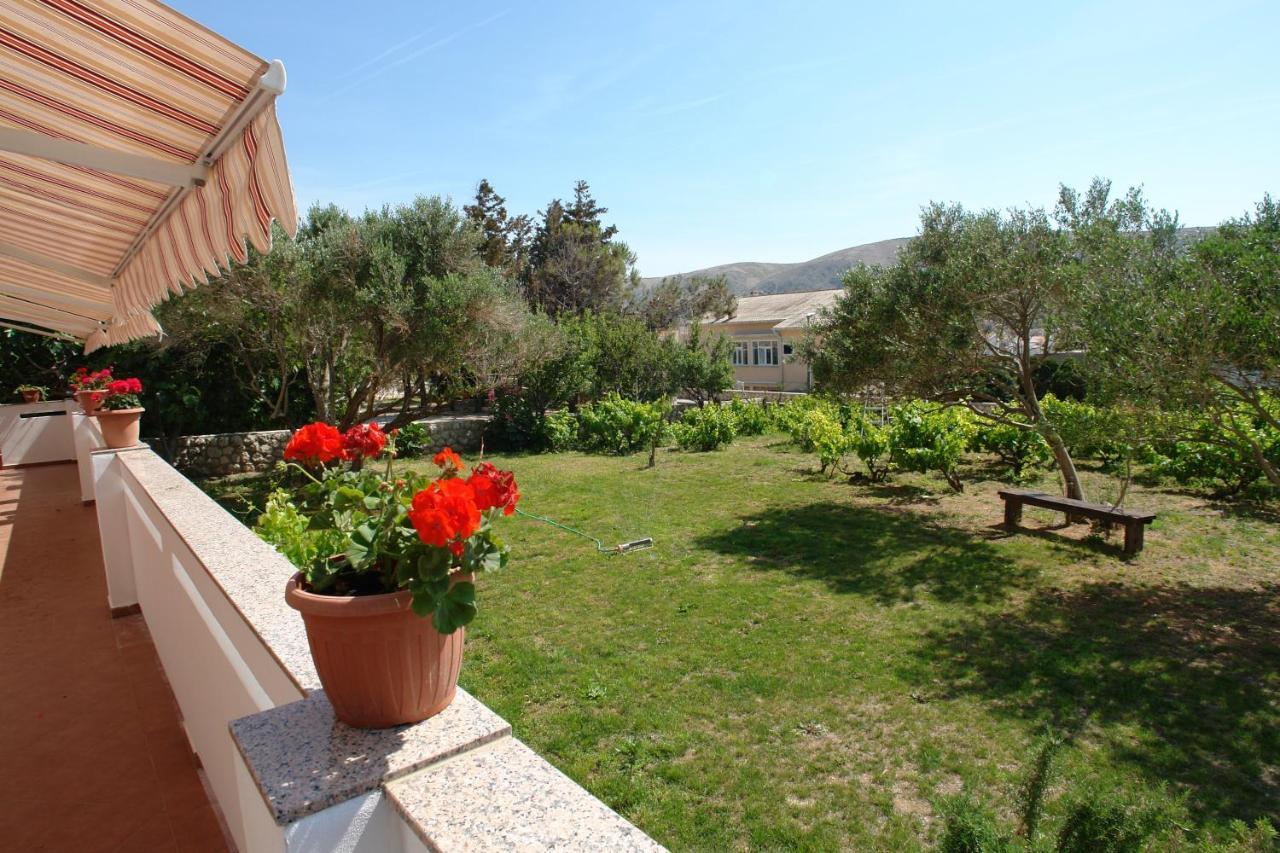 Apartments And Rooms With Parking Space Pag - 13060 Pag Town Exterior photo