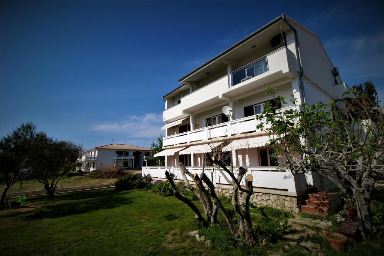 Apartments And Rooms With Parking Space Pag - 13060 Pag Town Exterior photo
