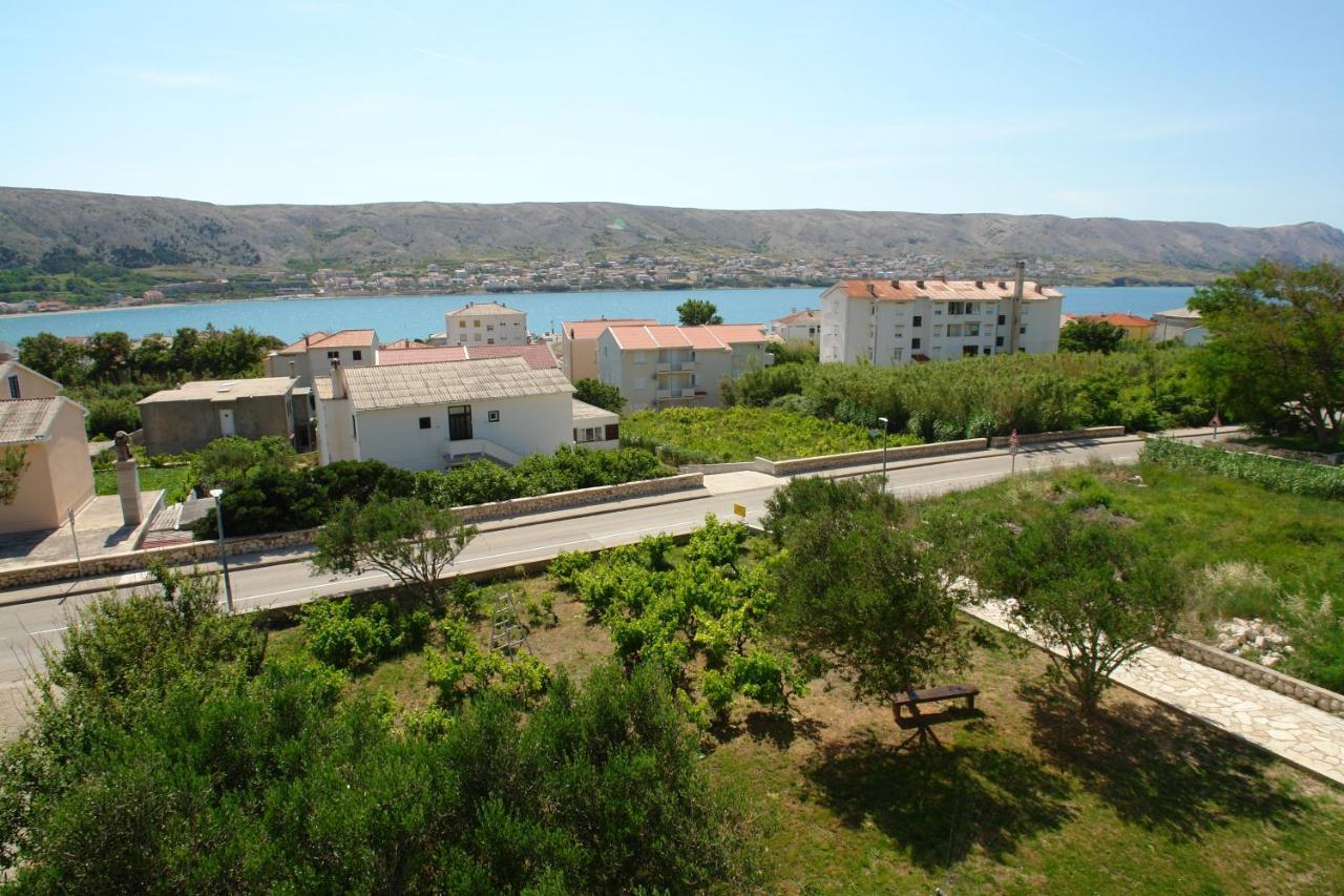 Apartments And Rooms With Parking Space Pag - 13060 Pag Town Exterior photo